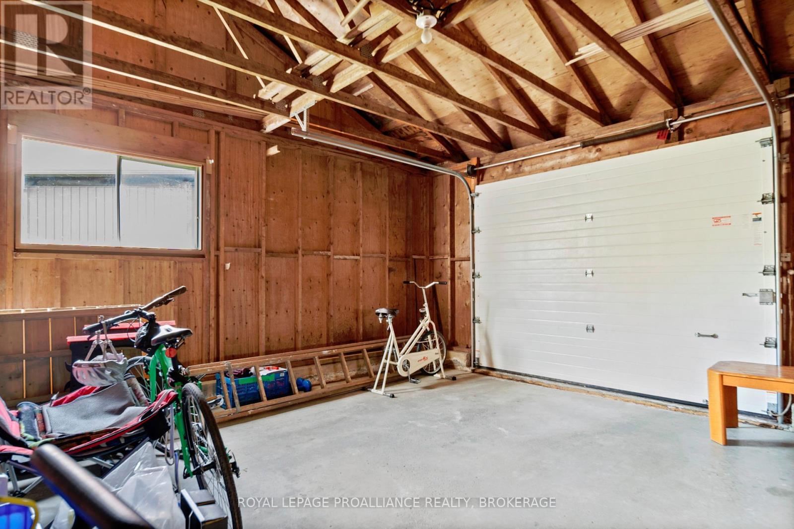 101 Elizabeth Drive, Gananoque, Ontario  K7G 1P4 - Photo 40 - X12158098