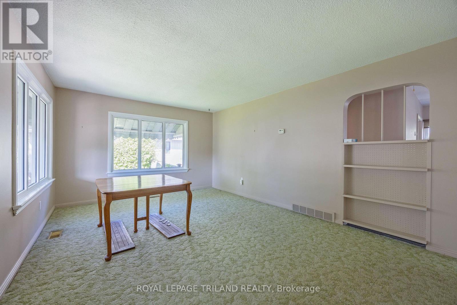 6912 Beattie Street E, London South (South V), Ontario  N6P 1A3 - Photo 7 - X12158054