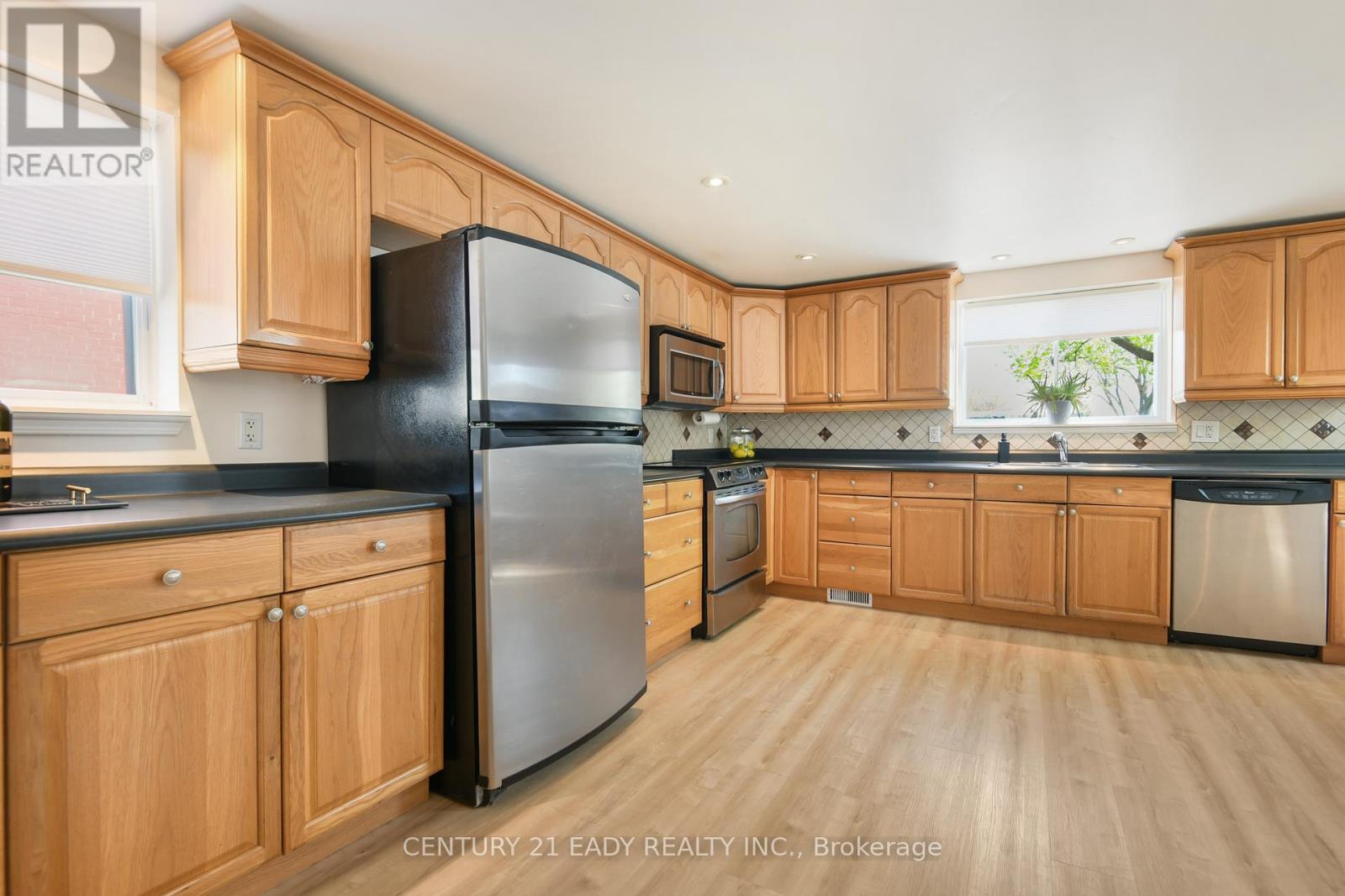 251 John Street N, Arnprior, Ontario  K7S 2P3 - Photo 16 - X12158082