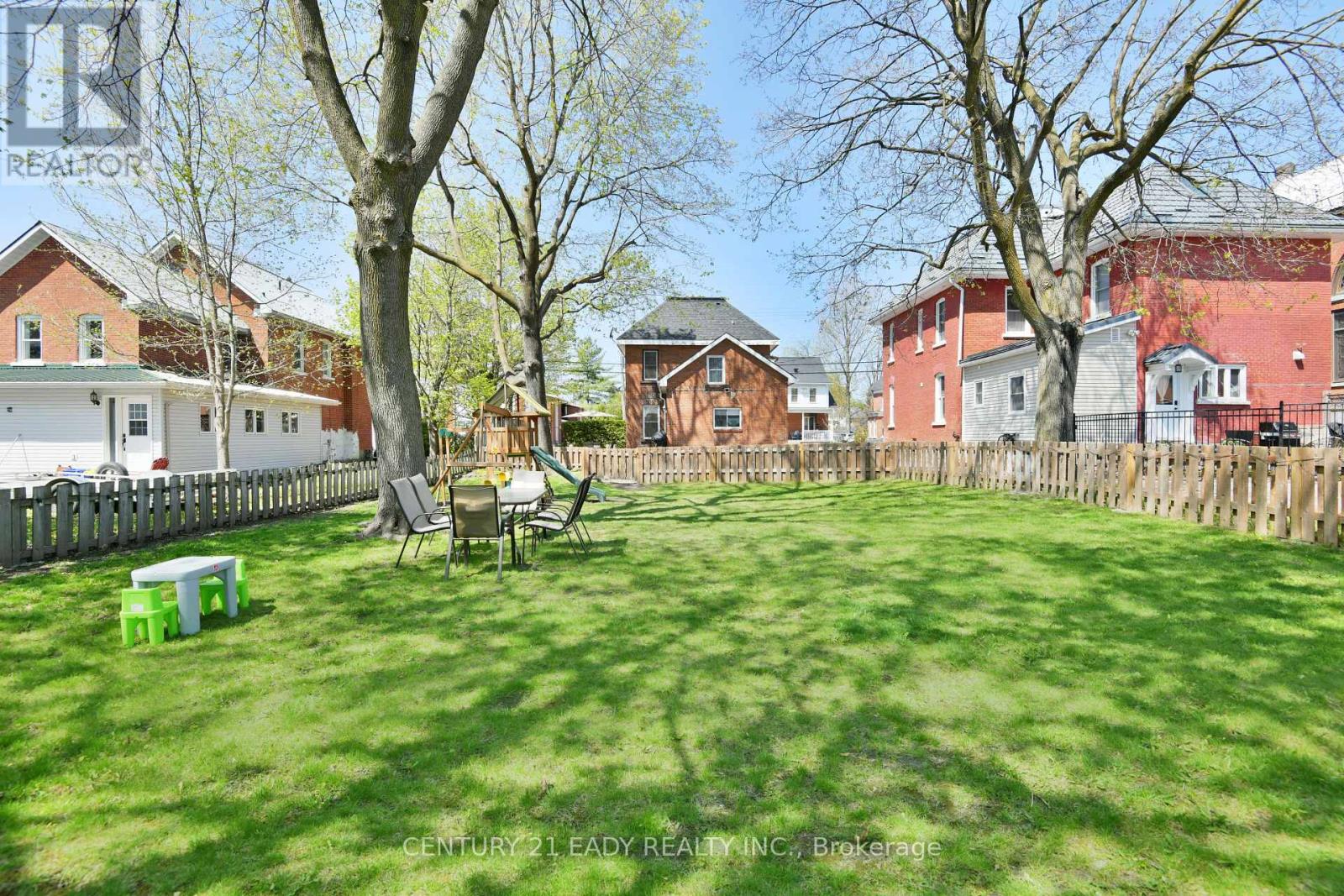 251 John Street N, Arnprior, Ontario  K7S 2P3 - Photo 35 - X12158082