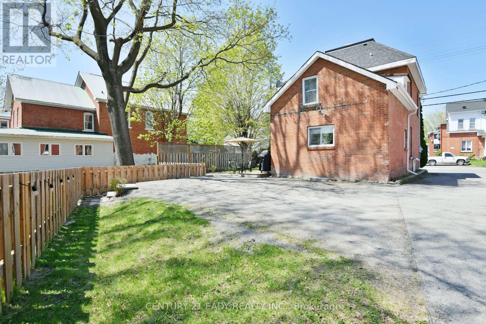 251 John Street N, Arnprior, Ontario  K7S 2P3 - Photo 39 - X12158082