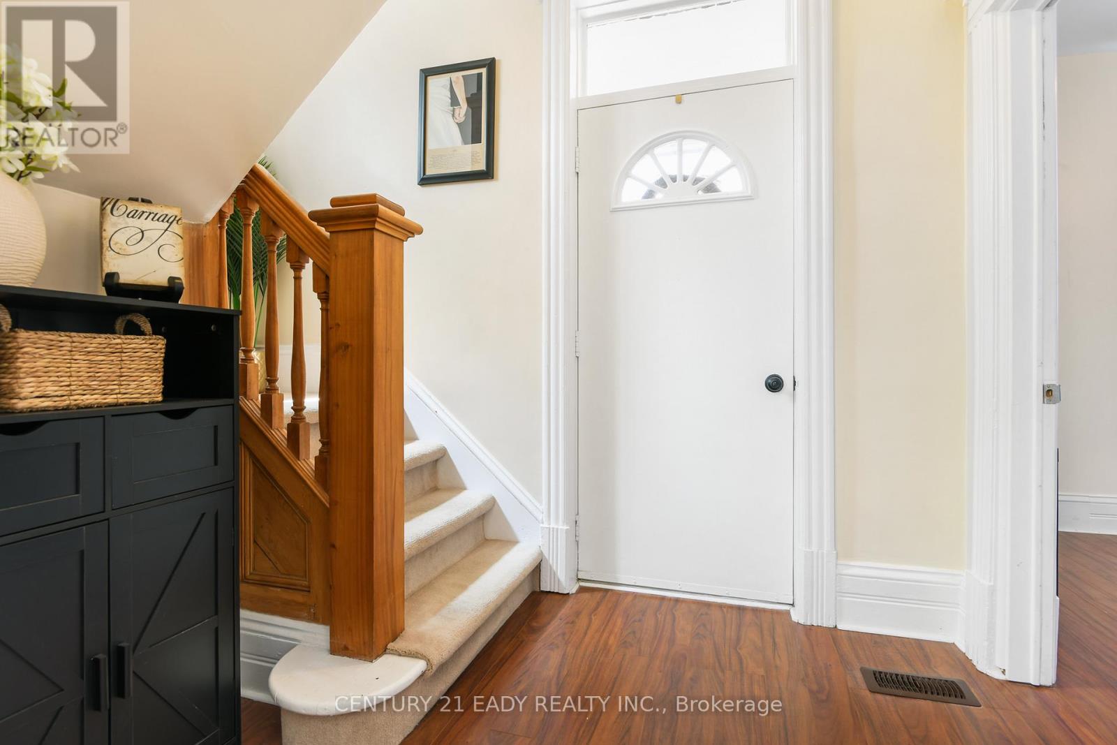 251 John Street N, Arnprior, Ontario  K7S 2P3 - Photo 7 - X12158082
