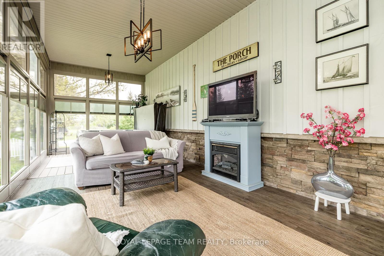 318 Broadway Street W, Merrickville-Wolford, Ontario  K0G 1N0 - Photo 24 - X12158074