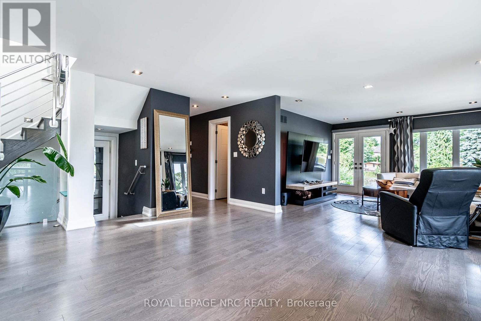 121 Teal Avenue, Hamilton, Ontario  L8E 3B5 - Photo 19 - X12158111