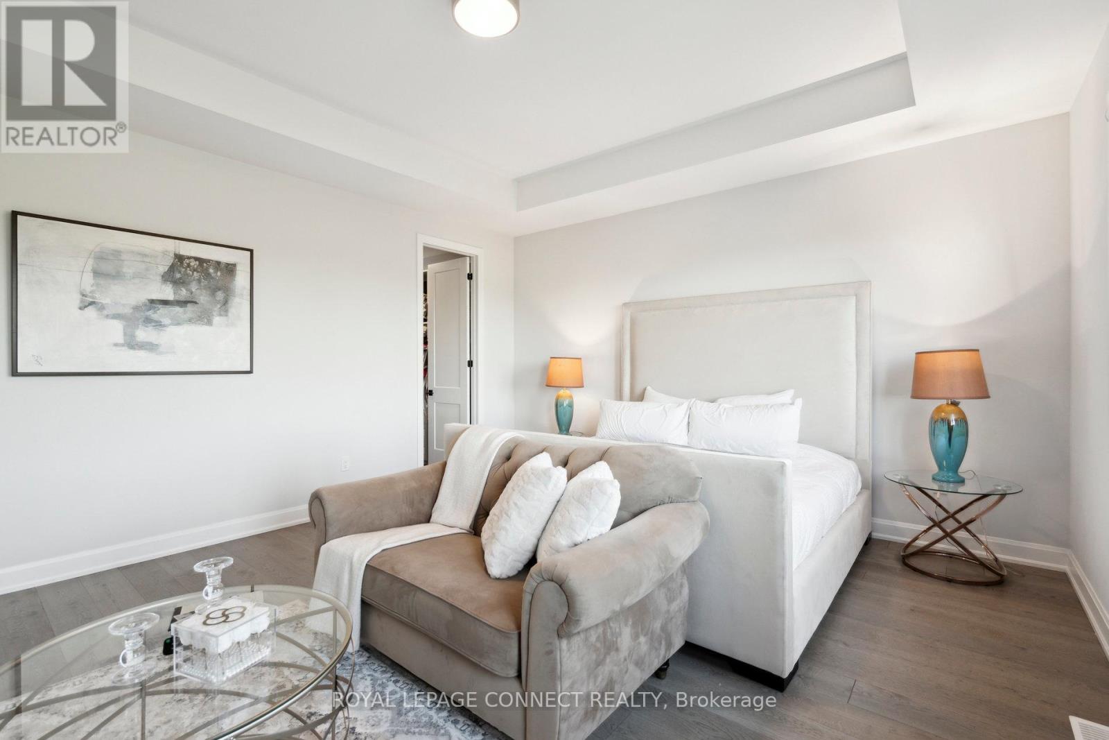 1428 Ford Strathy Crescent, Oakville, Ontario  L6H 3W8 - Photo 24 - W12133082