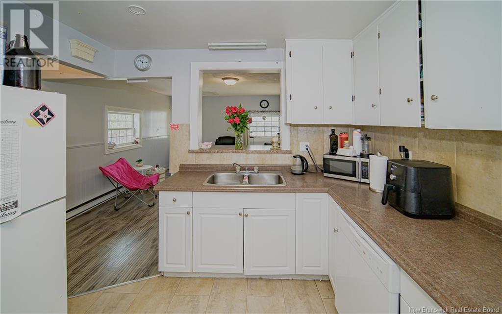 Property at 683 Kitchen Street image 5