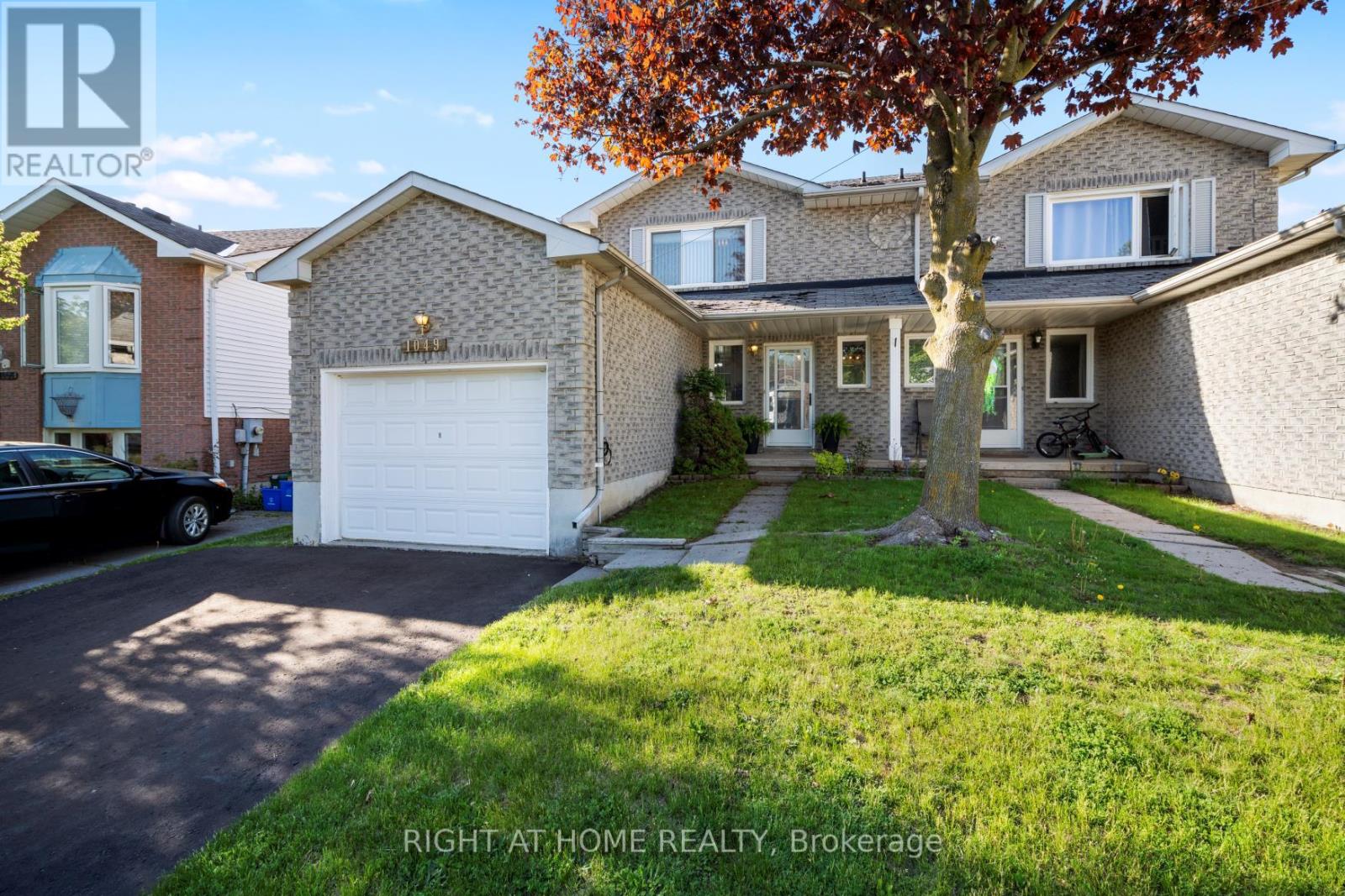 1049 ATTERSLEY DRIVE, Oshawa, Ontario