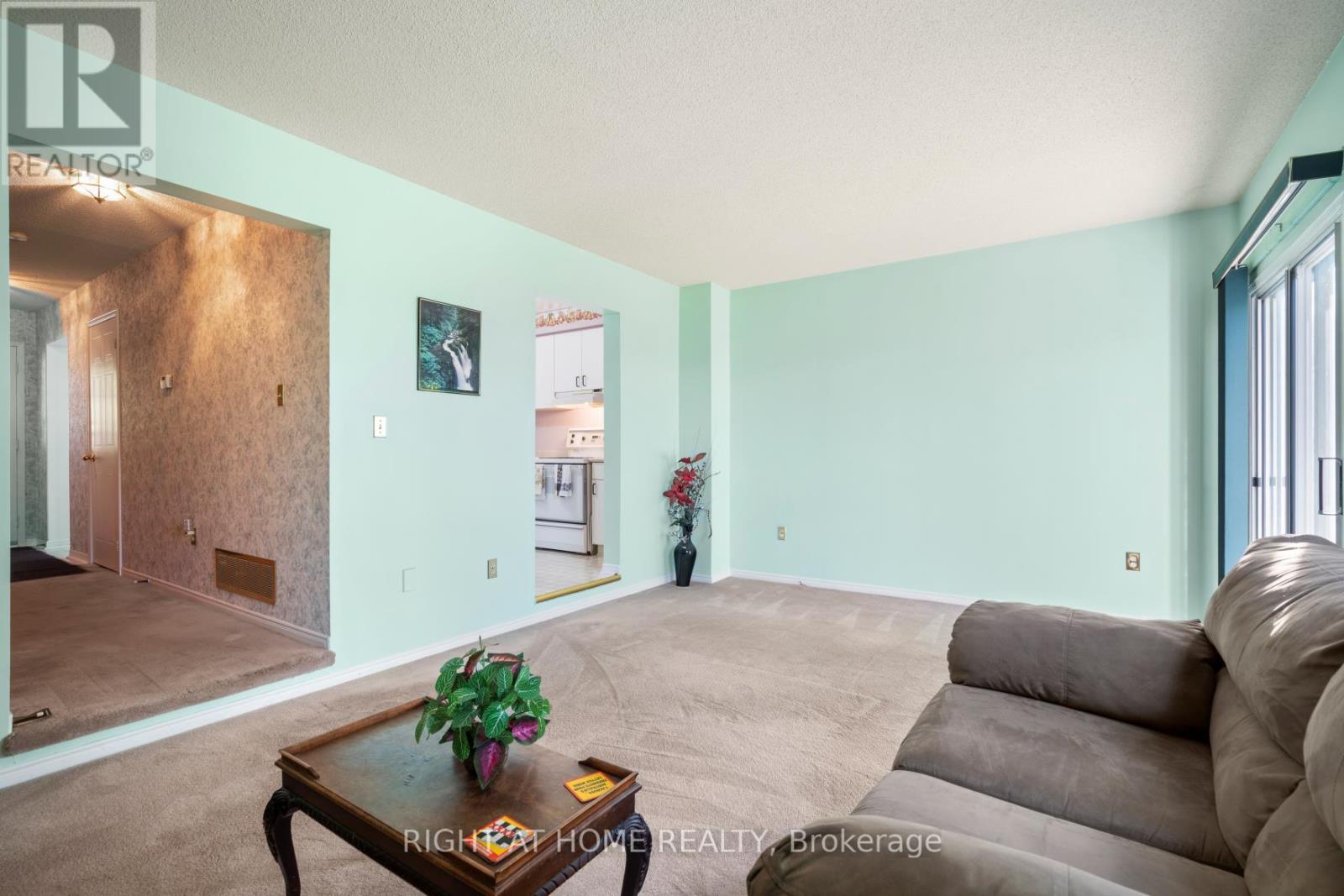 1049 Attersley Drive, Oshawa, Ontario  L1K 1X8 - Photo 11 - E12158096