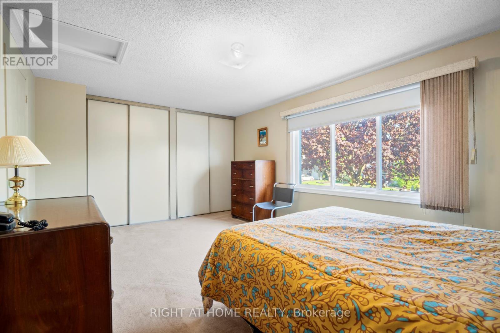 1049 Attersley Drive, Oshawa, Ontario  L1K 1X8 - Photo 21 - E12158096