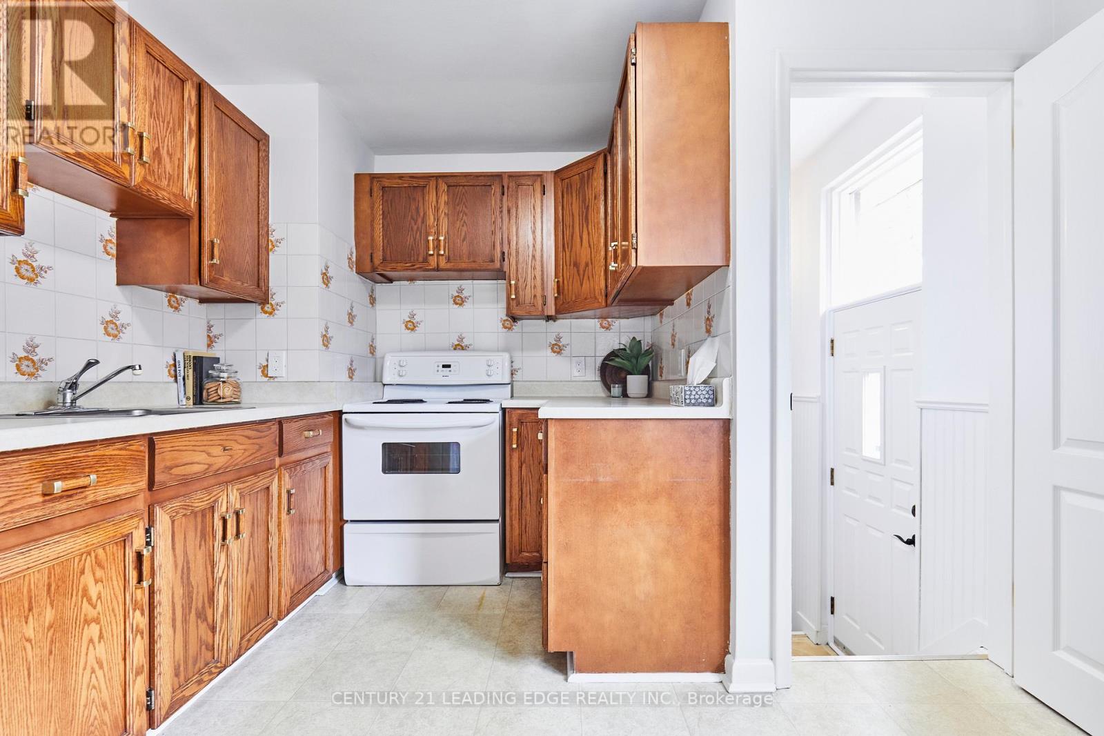 130 Porchester Drive, Toronto, Ontario  M1J 2R7 - Photo 22 - E12158121