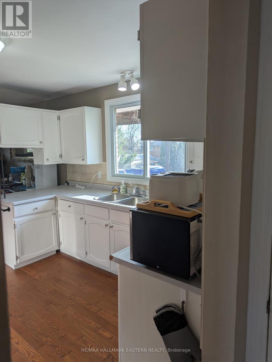 Property at 352 PEREGRINE ROAD image 4
