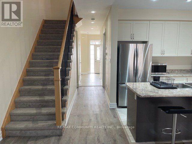 128 Wagner Crescent, Essa, Ontario  L0M 1B6 - Photo 2 - N12155795