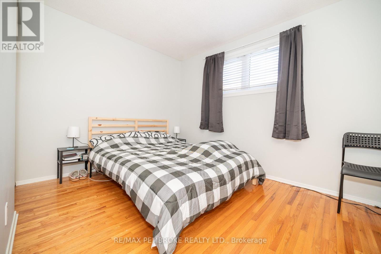 1 Pine Place, Petawawa, Ontario  K8H 2Y7 - Photo 16 - X12012729