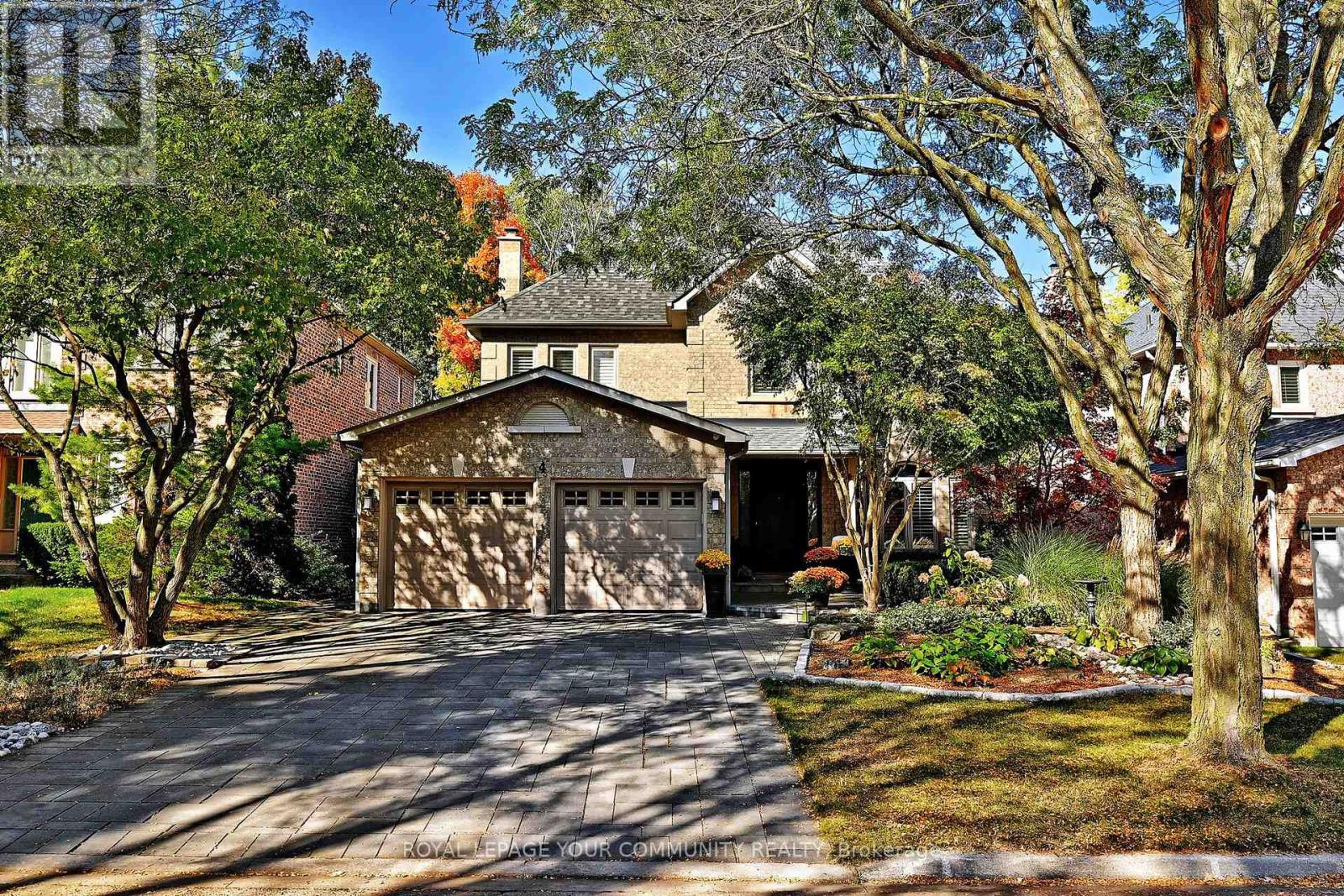 4 CAMGREEN COURT, Richmond Hill, Ontario
