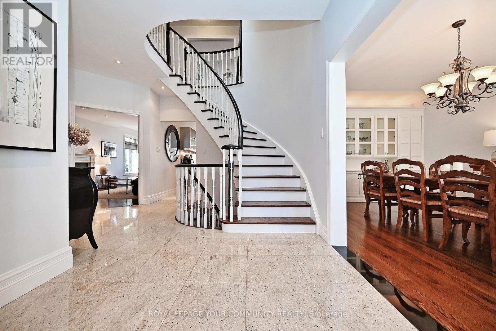 Property at 4 CAMGREEN COURT image 3