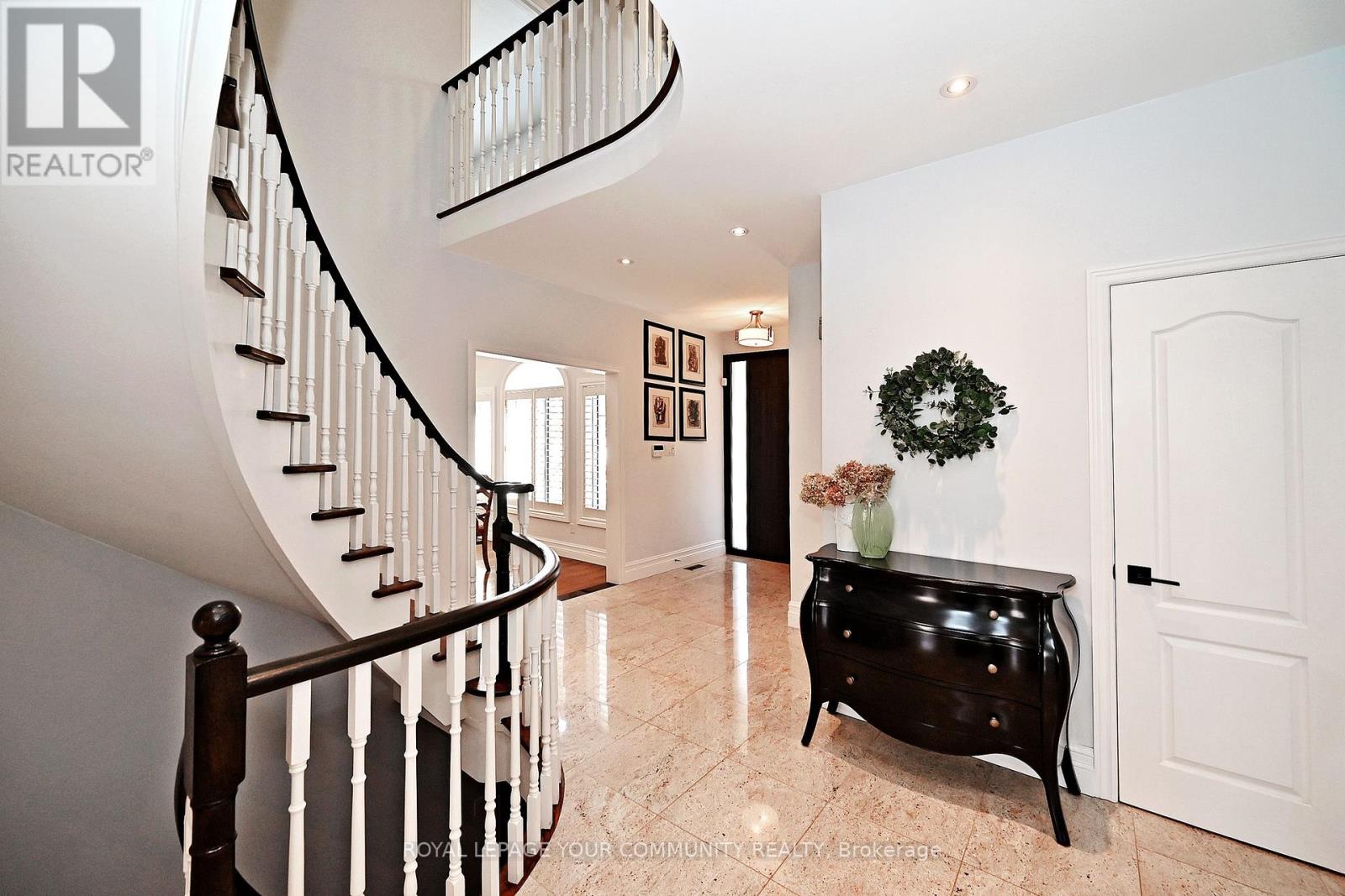 Property at 4 CAMGREEN COURT image 4