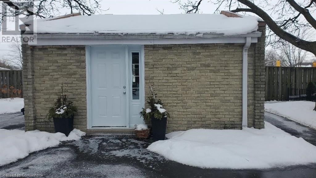 35 Breckenridge Drive Unit# 32, Kitchener, Ontario  N2B 3H5 - Photo 3 - 40695959