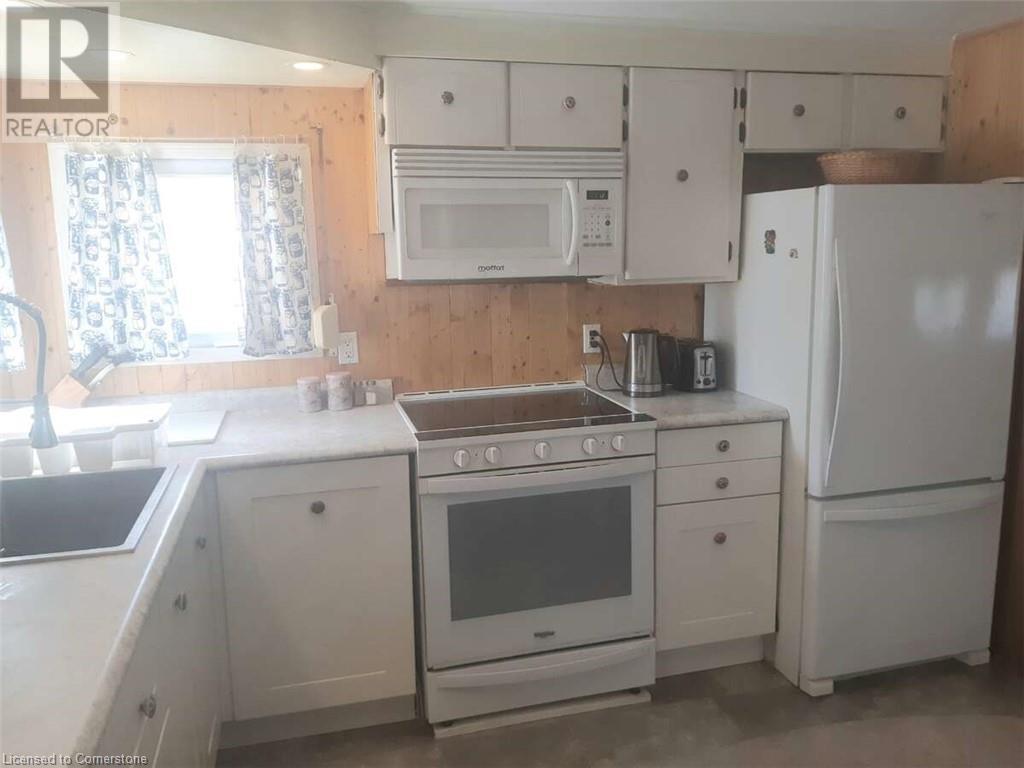 18 Sutton Drive, Goderich, Ontario  N7A 3Y3 - Photo 11 - 40716352