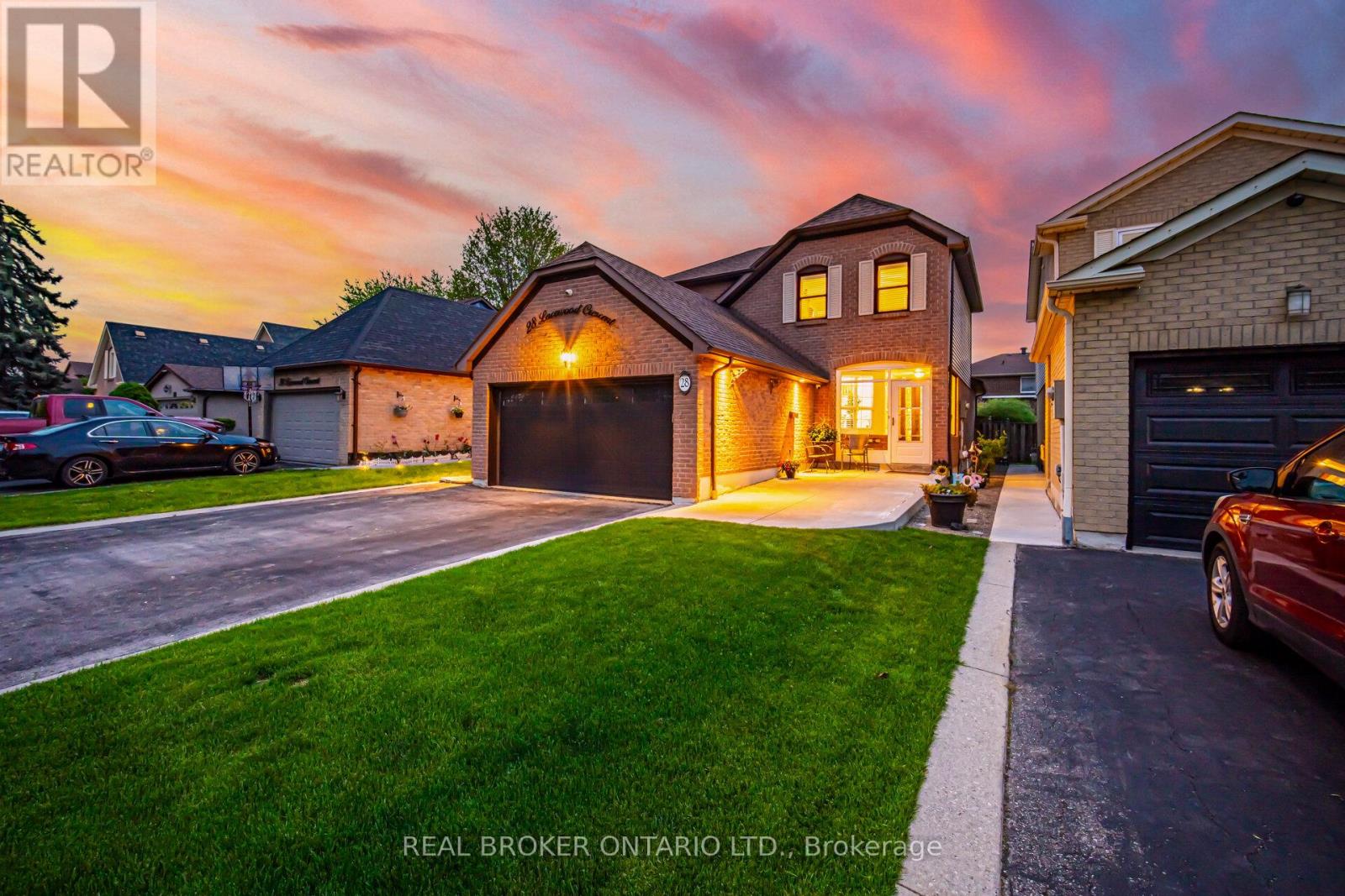 28 LACEWOOD CRESCENT, Brampton, Ontario