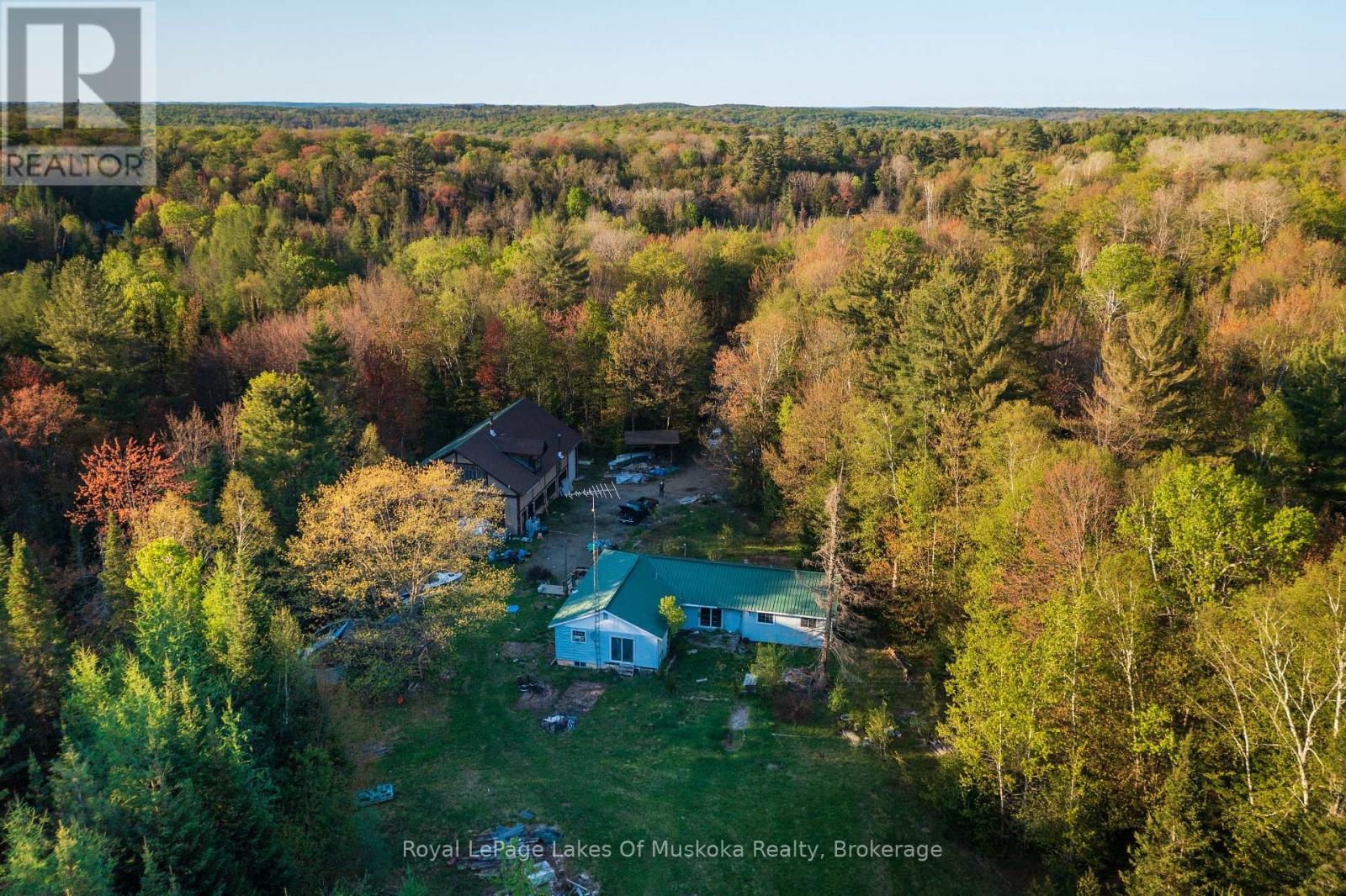 203 CON 4 & 5 ROAD W, Huntsville, Ontario