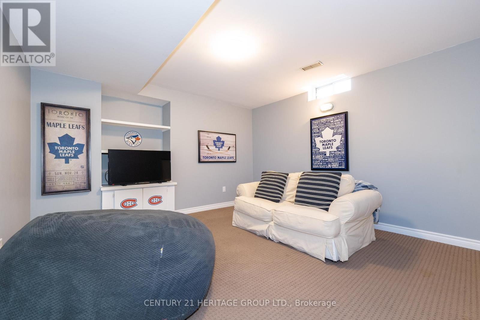 16 Haverhill Terrace, Aurora, Ontario  L4G 7R7 - Photo 31 - N12112323