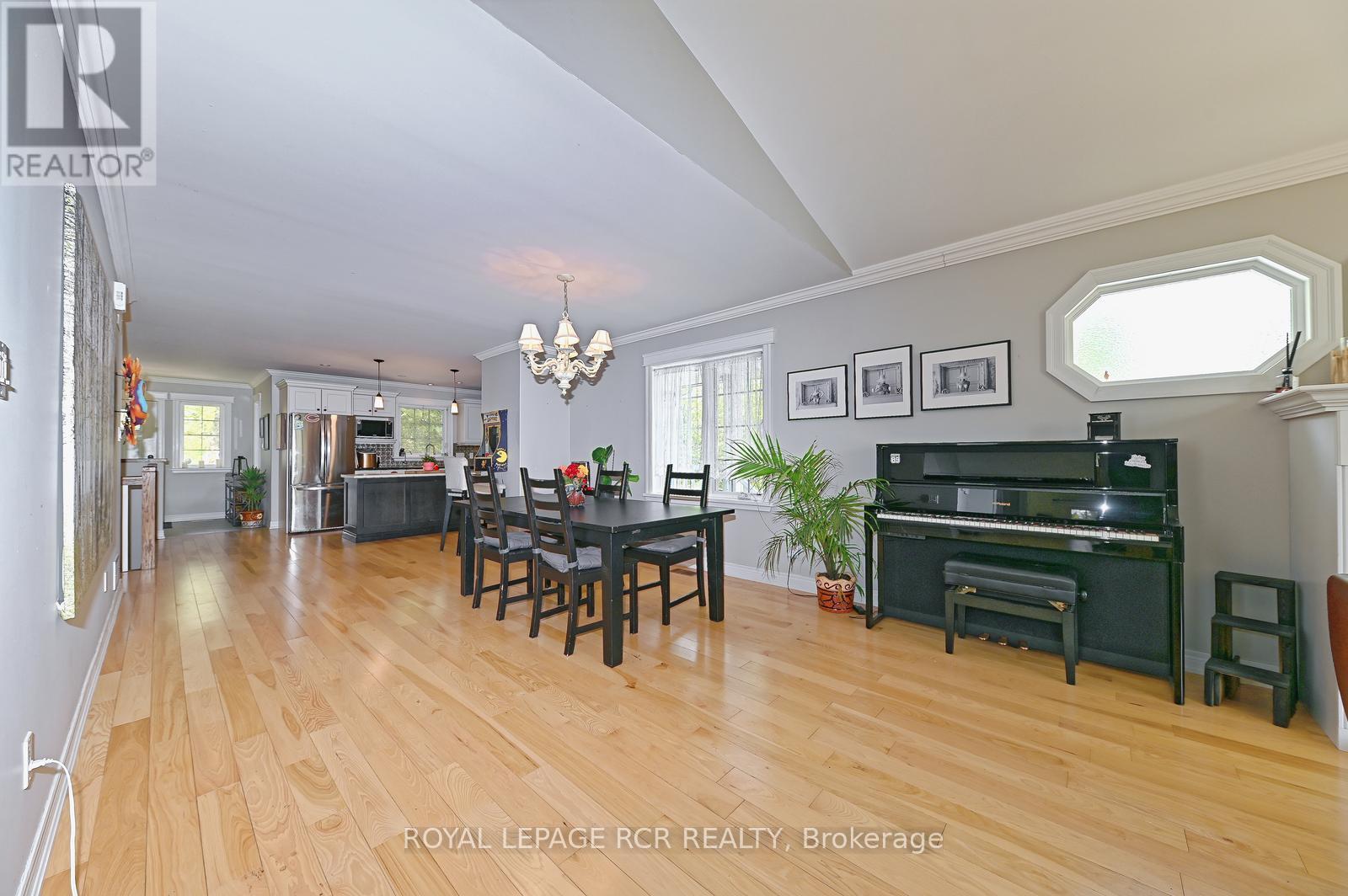 24 Dean Road, Mulmur, Ontario  L0N 1S8 - Photo 10 - X12158093