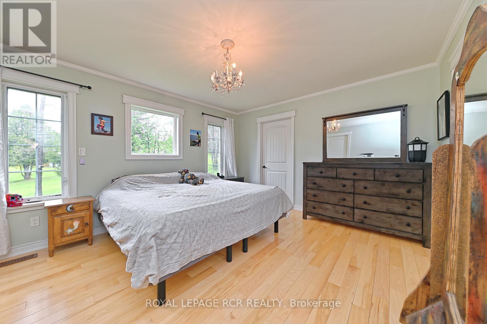 24 Dean Road, Mulmur, Ontario  L0N 1S8 - Photo 14 - X12158093