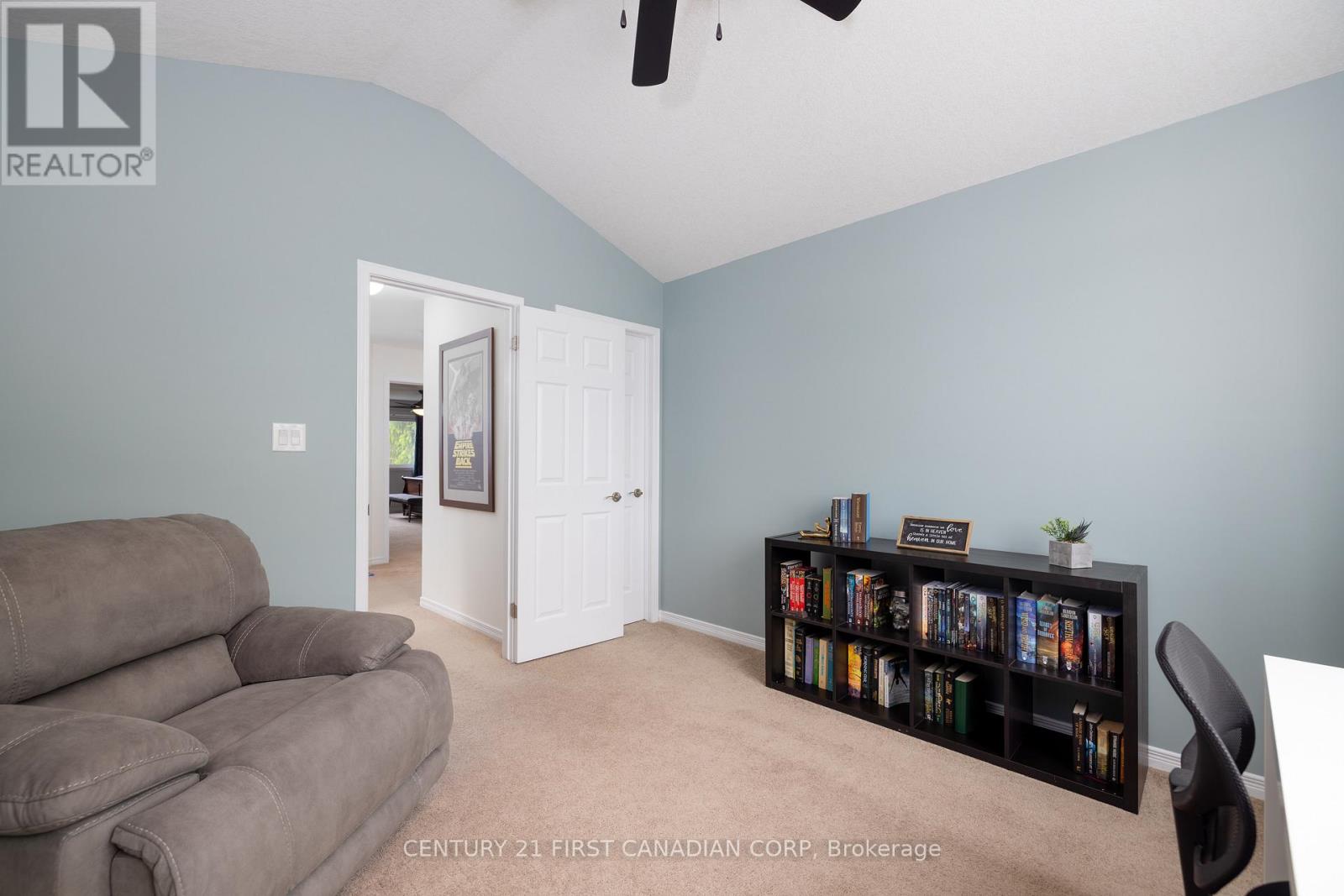 21 Maplewood Lane, Middlesex Centre (Ilderton), Ontario  M0M 2A0 - Photo 24 - X12158175