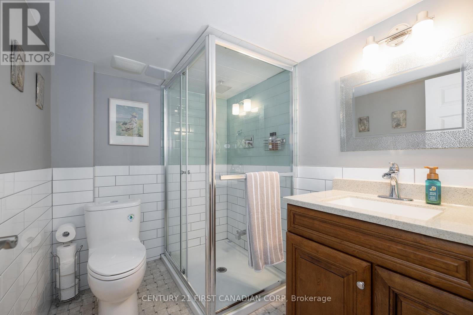 21 Maplewood Lane, Middlesex Centre, Ontario  M0M 2A0 - Photo 32 - X12158175