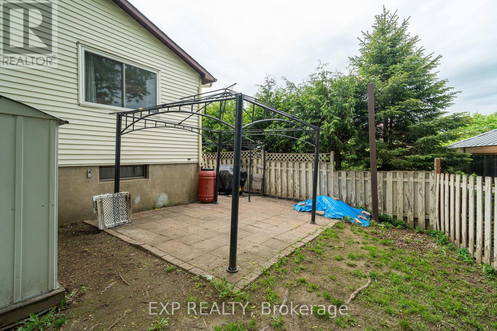 6453 Viseneau Drive, Ottawa, Ontario  K1C 5H1 - Photo 28 - X12158154