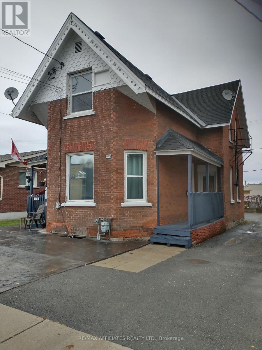 Property at 71 MCGONIGAL STREET W image 1