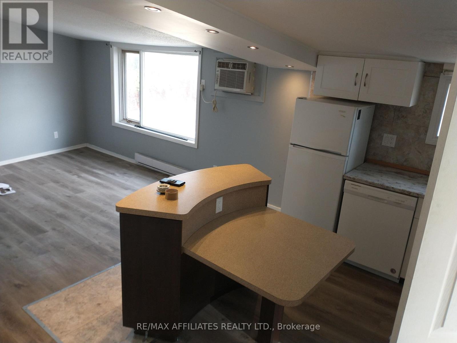 71 Mcgonigal Street W, Arnprior, Ontario  K7S 1M2 - Photo 3 - X12158167