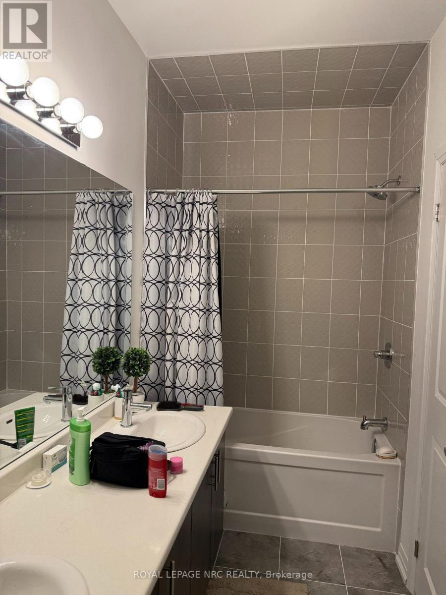 48 Sidney Rose Common Avenue N, St. Catharines, Ontario  L2T 0B3 - Photo 18 - X12158165