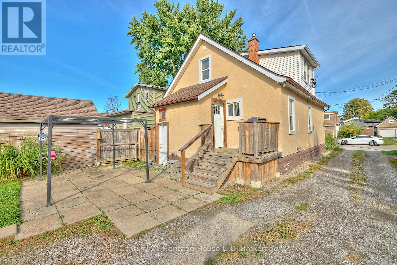 48 Semley Avenue, Welland, Ontario  L3C 1X4 - Photo 29 - X12158186