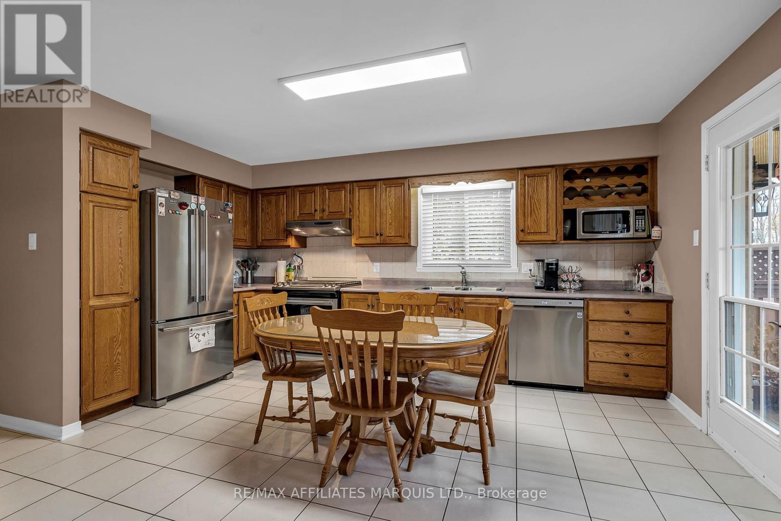1402 Holy Cross Boulevard, Cornwall, Ontario  K6H 6Z4 - Photo 9 - X12158145