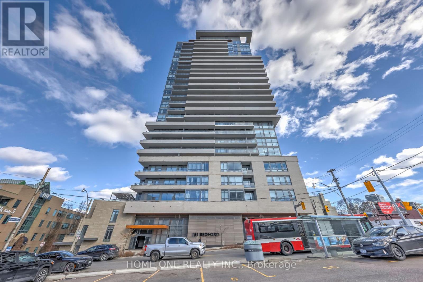 404 - 181 BEDFORD ROAD, Toronto, Ontario