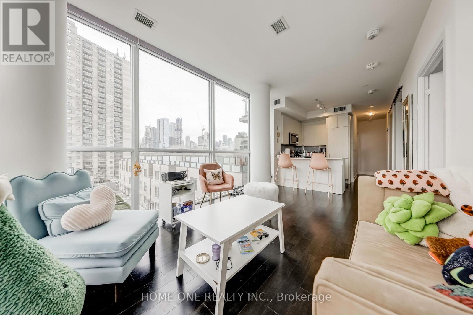 404 - 181 Bedford Road, Toronto, Ontario  M5R 0C2 - Photo 17 - C12158153