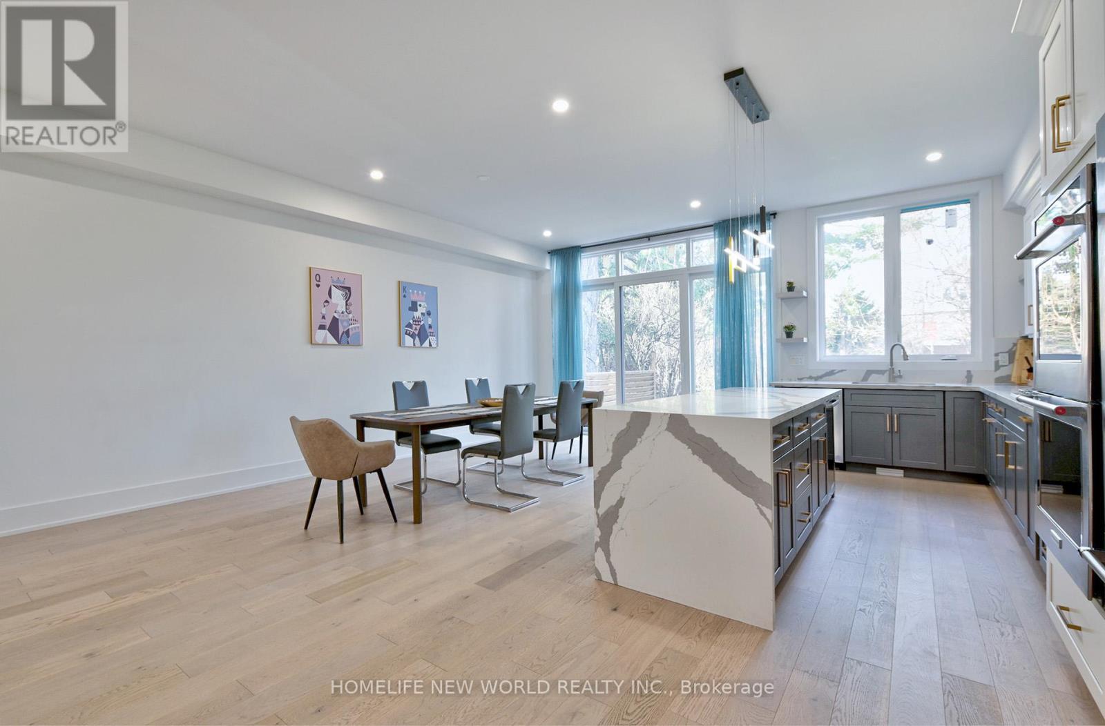 253 Albany Avenue, Toronto, Ontario  M5R 3C7 - Photo 13 - C12158176