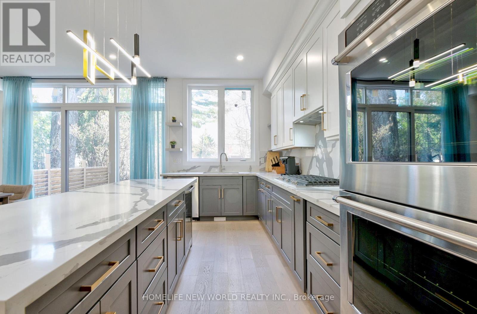 253 Albany Avenue, Toronto, Ontario  M5R 3C7 - Photo 15 - C12158176