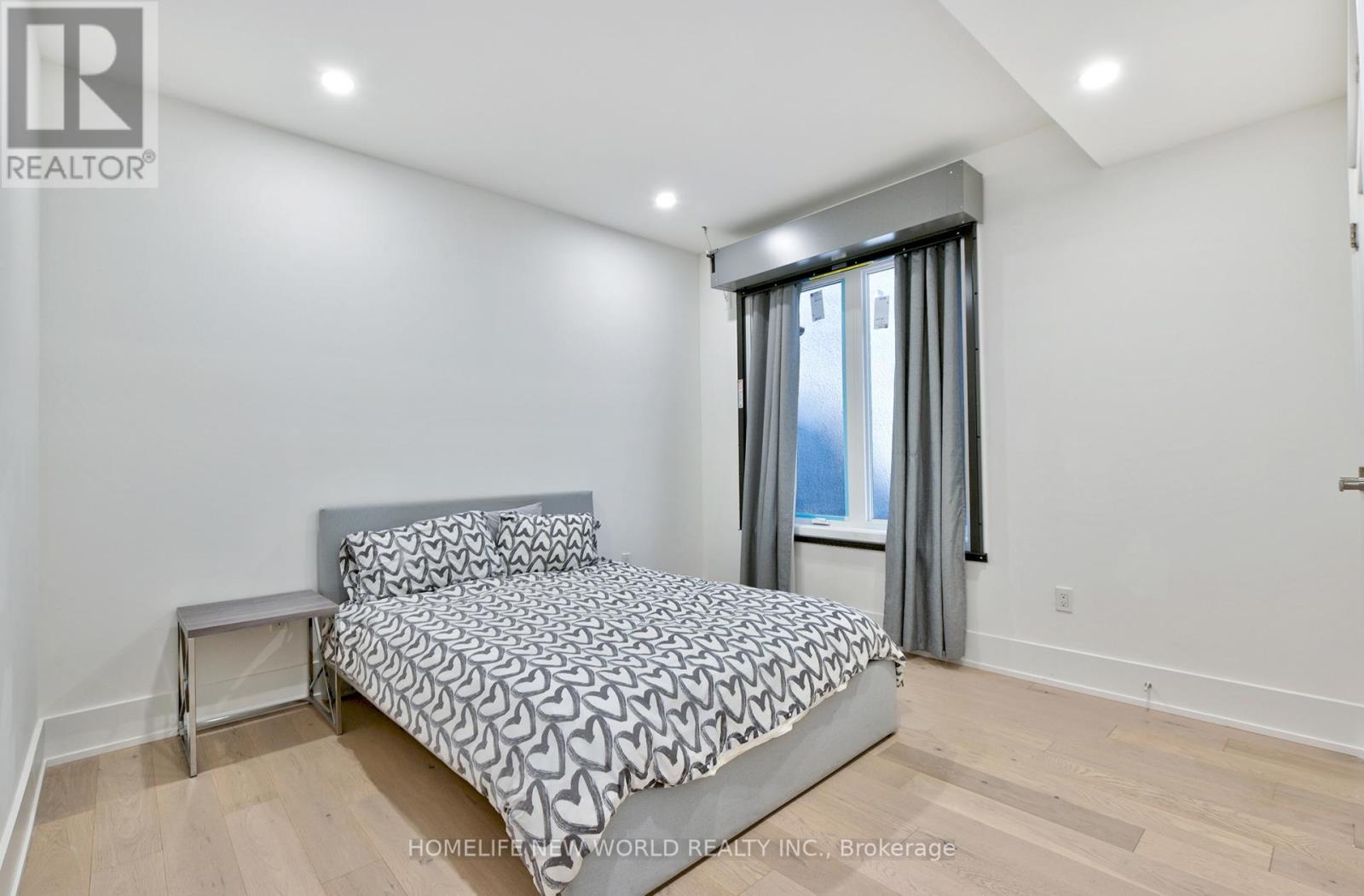 253 Albany Avenue, Toronto, Ontario  M5R 3C7 - Photo 24 - C12158176