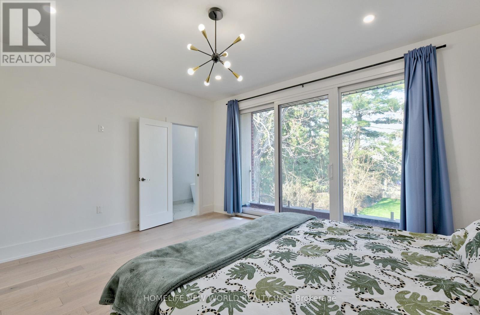 253 Albany Avenue, Toronto, Ontario  M5R 3C7 - Photo 31 - C12158176