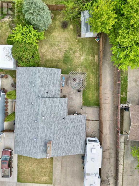 Property at 7505 96 Street image 3