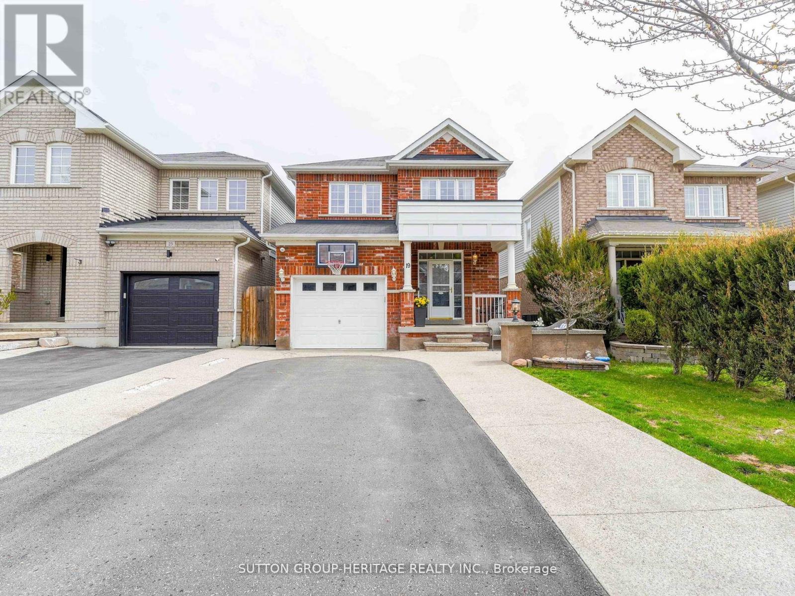19 ARNOLD JOHNSTON STREET, Clarington, Ontario
