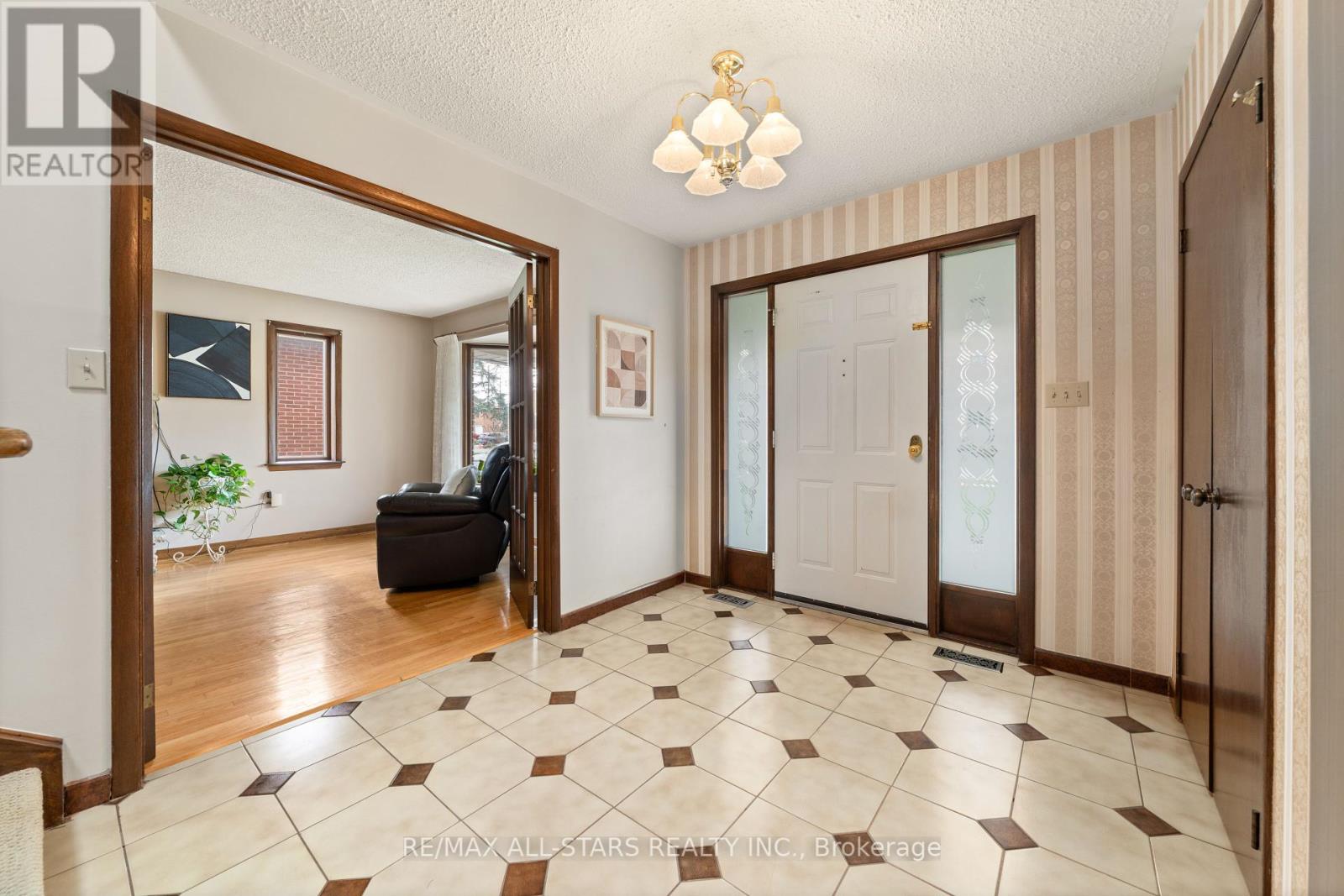 Property at 145 PEMBERTON ROAD image 4