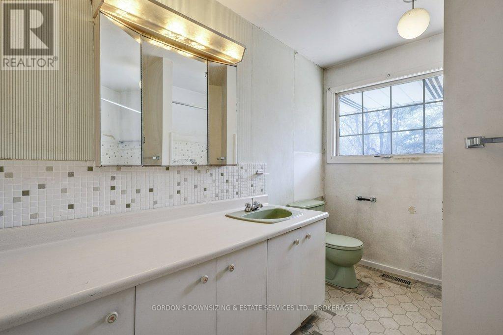 4038 Carp Road, Ottawa, Ontario  K0A 1L0 - Photo 15 - X12150346