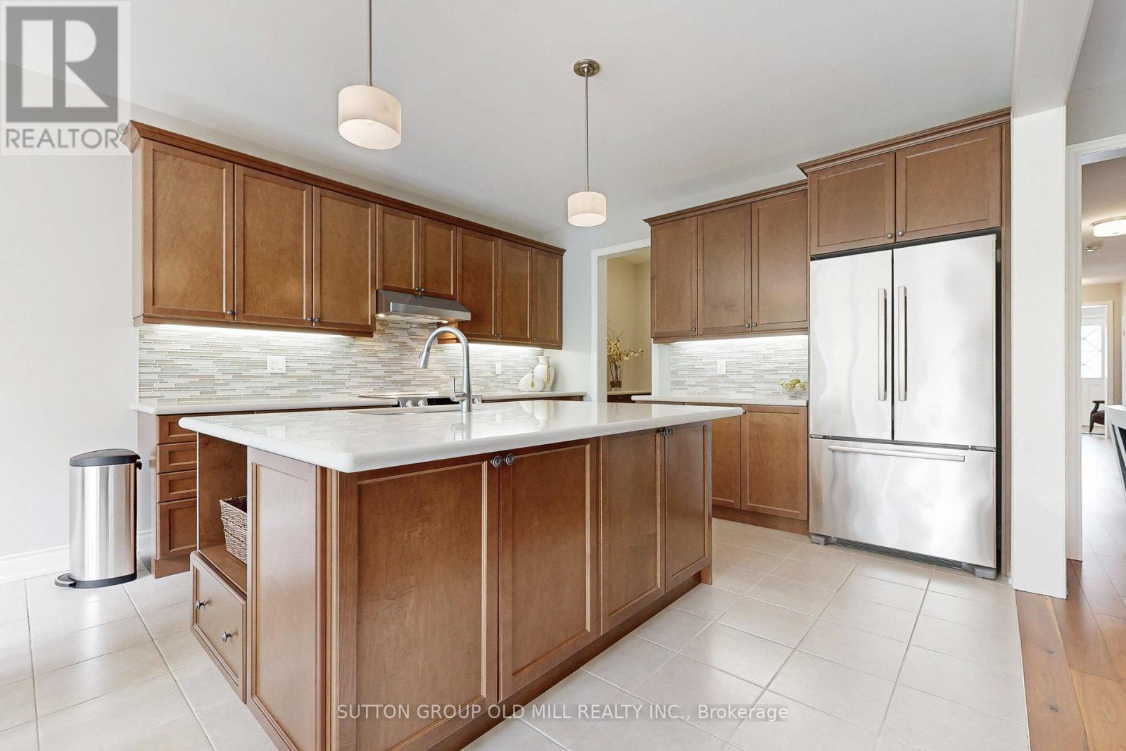 47 Manor Forest Road, East Gwillimbury, Ontario  L0G 1M0 - Photo 20 - N12158223