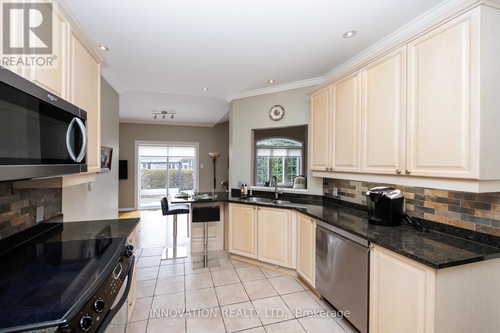 56 Goldora, Ottawa, Ontario  K2T 1K7 - Photo 17 - X12044357