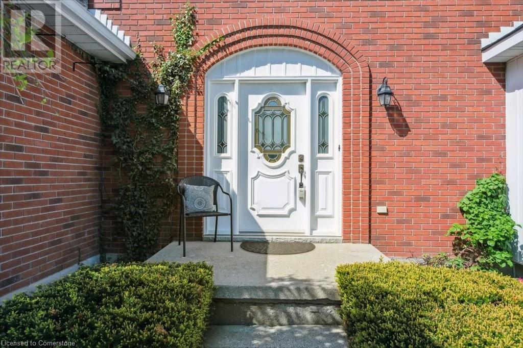 Property at 558 HEMINGWAY Place image 5