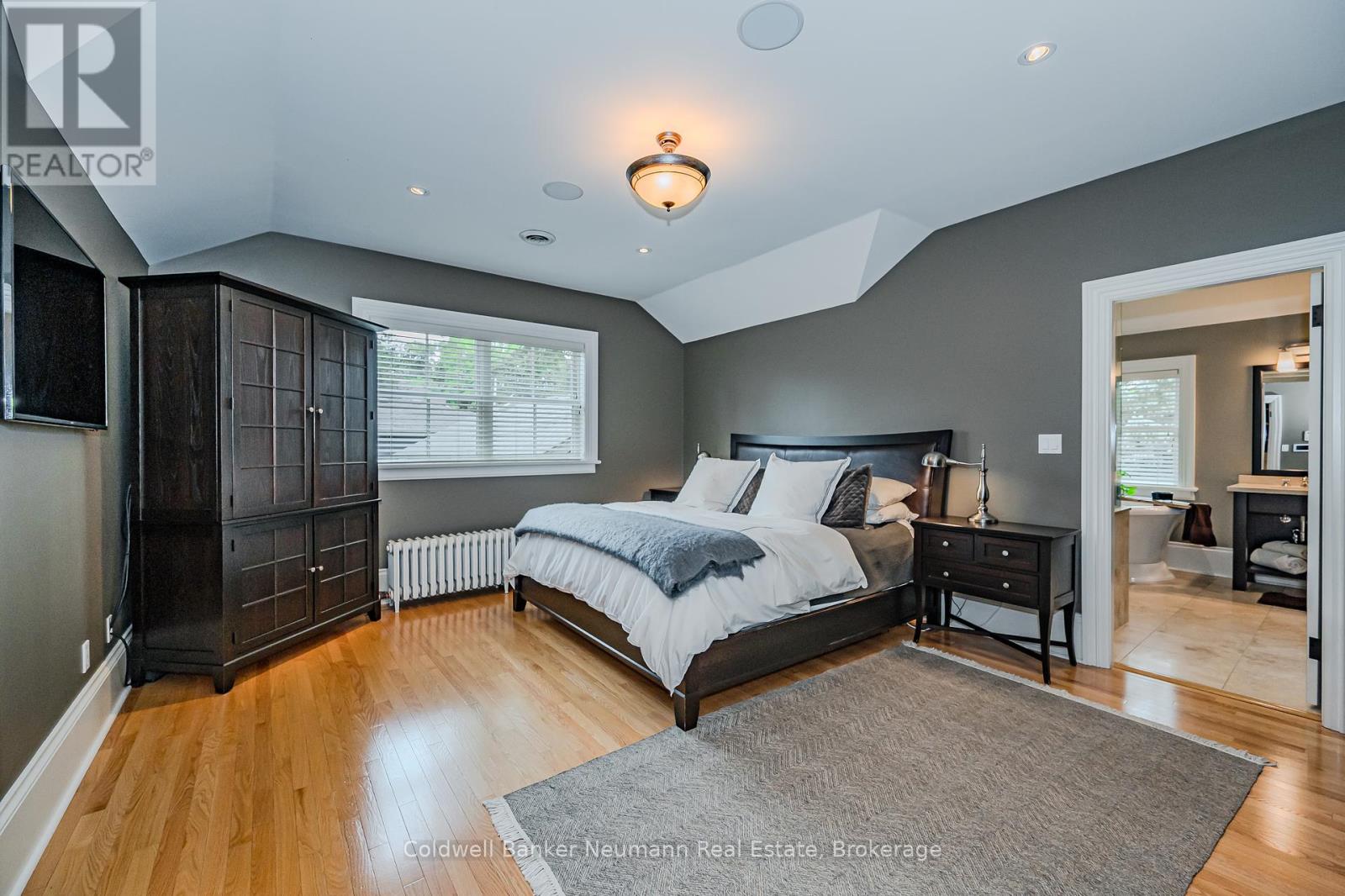 66 Grange Street, Guelph, Ontario  N1E 2V2 - Photo 26 - X12124824