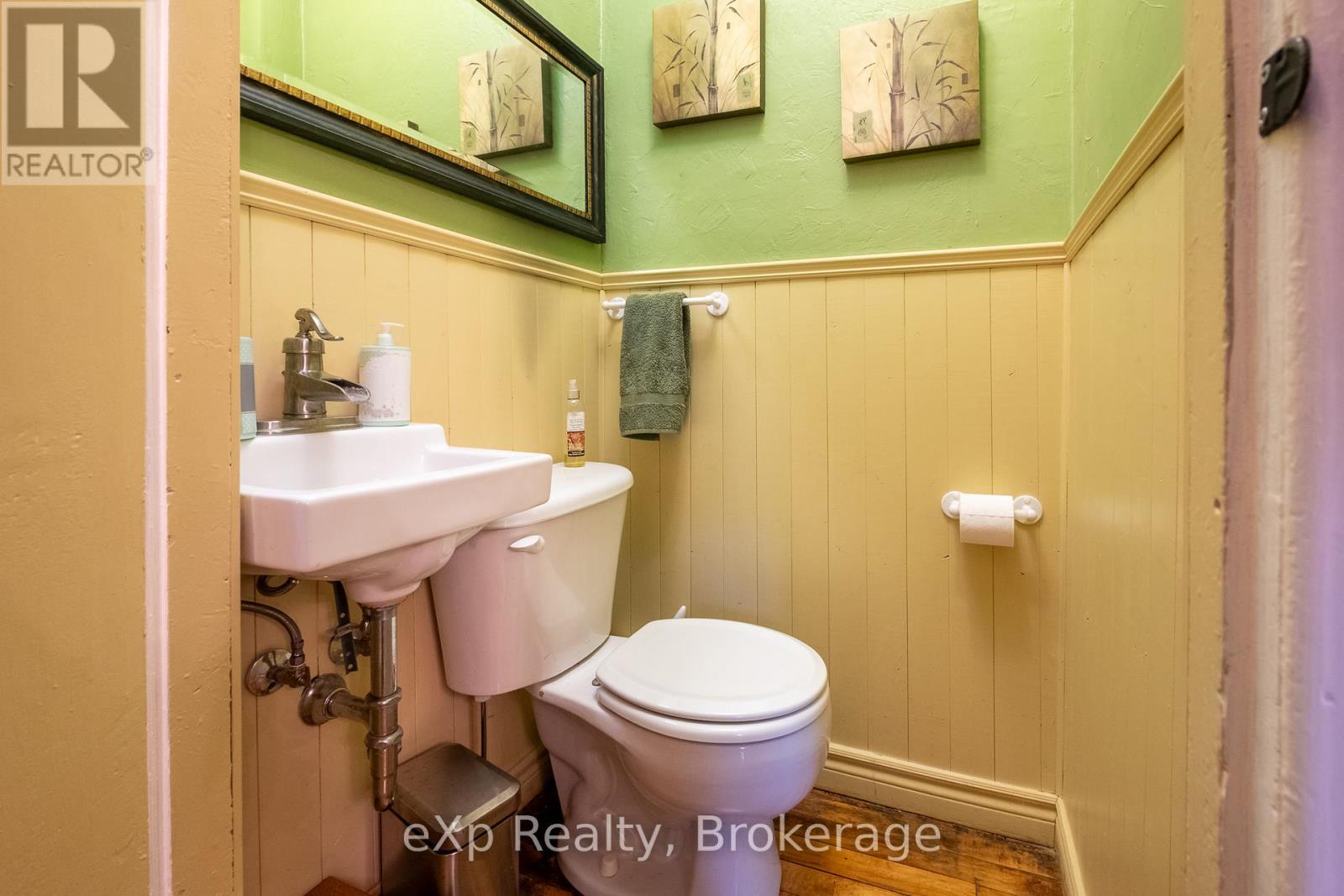 394213 Concession 2, West Grey, Ontario  N0C 1H0 - Photo 12 - X12138100